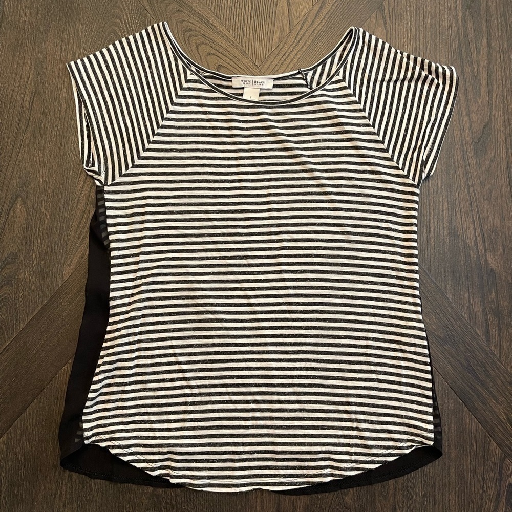White House Black Market Short Sleeve Top Small
